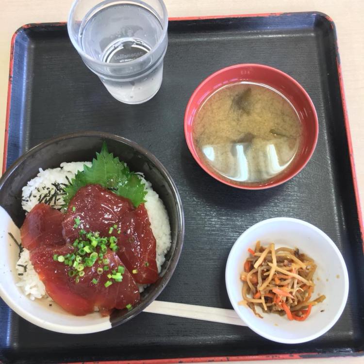 40112102_862542734133619_1012359104888307712_n